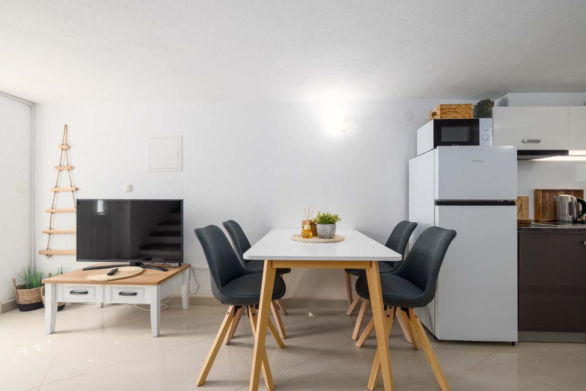 Apartment Katalin Kornić מראה חיצוני תמונה